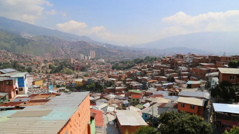 Paz Urbana en Medellín: fotografía de la ciudad-