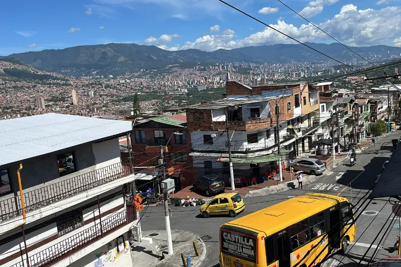 En el barrio Castilla operan estructuras armadas vinculadas a la Paz Urbana de Medellín.
